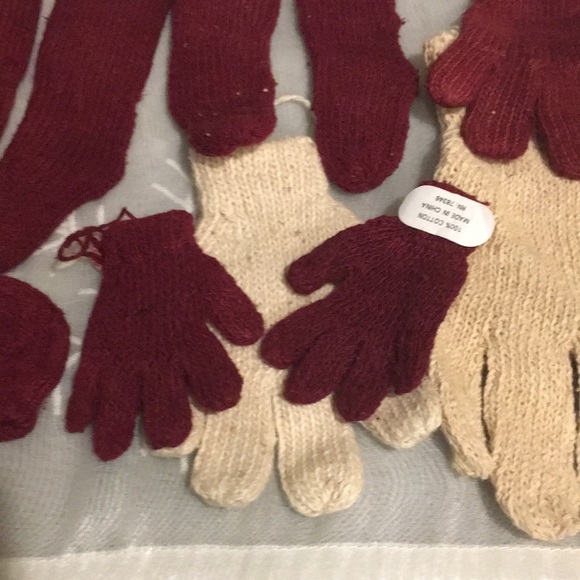 Crafting Stockings Mittens & Hats 13 piece NEW Ornaments Decor party favors More - Picture 8 of 9